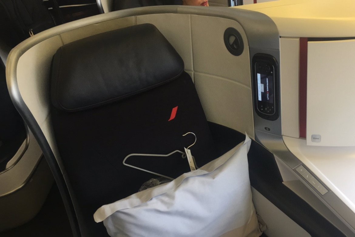 Air France 777 Business Class Review