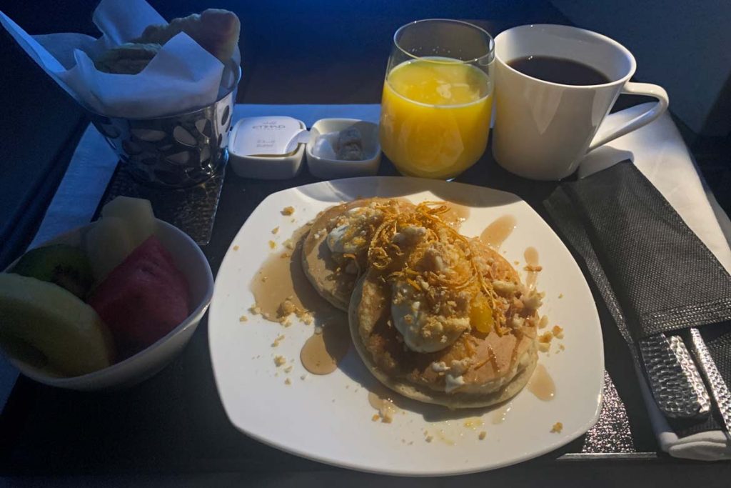 etihad 380 business class 6